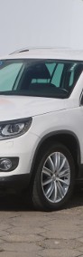 Volkswagen Tiguan , Salon Polska, 1. Właściciel, Serwis ASO, Navi, Xenon,-3