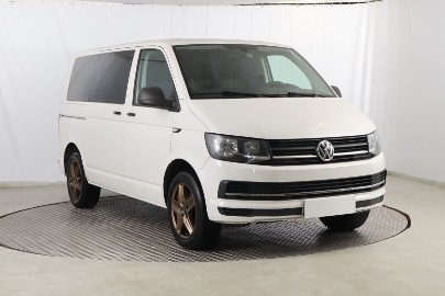 Volkswagen Transporter T5 , L1H1, 9 Miejsc