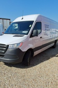 Mercedes-Benz Sprinter-2