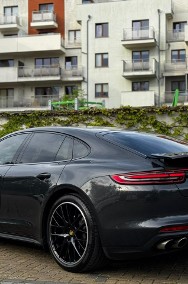 Porsche Panamera 4S-2