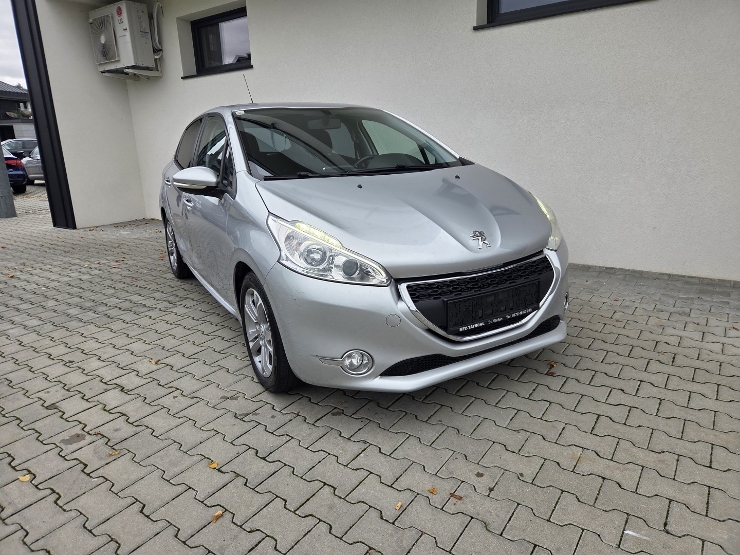 Peugeot 208 I 1.2 82kM _ LEDY _ KLIMA _ PDC