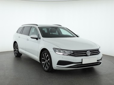 Volkswagen Passat B8 , Salon Polska, 1. Właściciel, Automat, VAT 23%, Klimatronic,-1