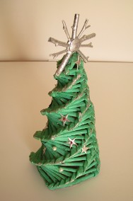 Mała zielona choinka ze srebrnymi dodatkami 26 cm świąteczny stroik  -2