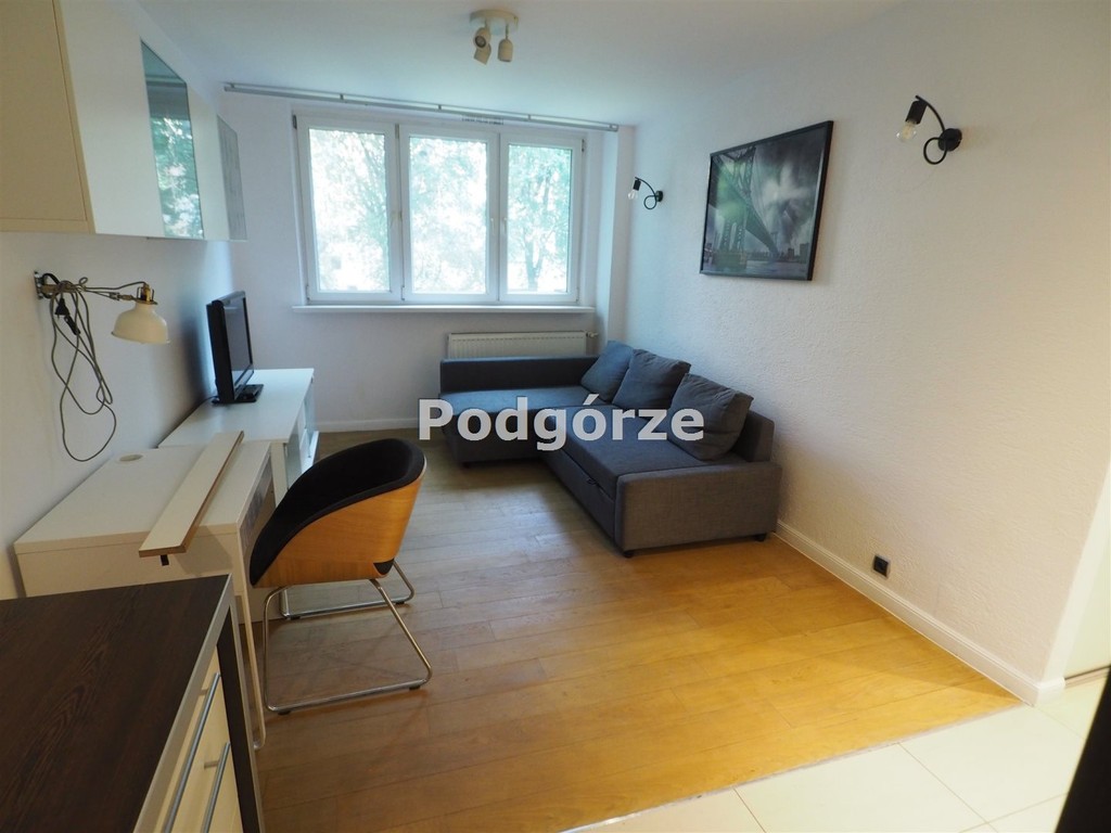 3 zadbane pokoje, Dąbie, MPEC