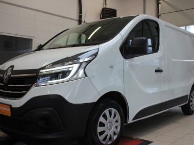 Renault Trafic-1