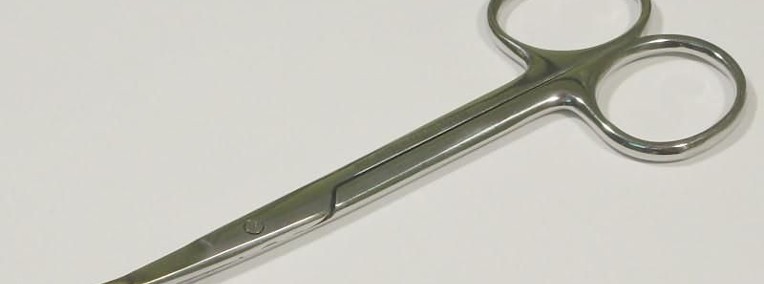 Nożyczki medyczne małe-wygięte 115mm-1