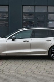 Volvo V60 II B4 B Plus Dark 2.0 (211KM) Plus/Dark | Pakiet Climate + Pakiet Driver-2