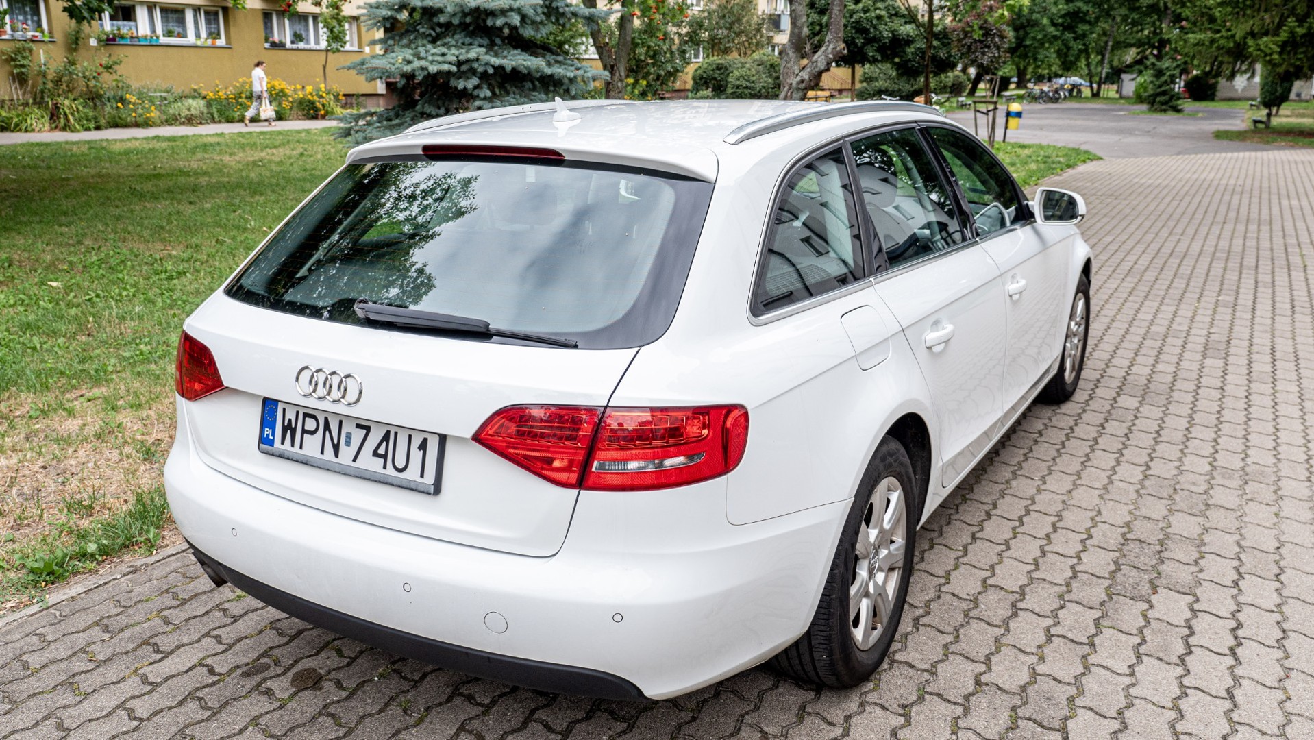 Audi A4 IV (B8) Zadbane, aktualne przeglądy, opony ziomowe