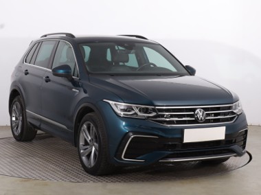 Volkswagen Tiguan , Salon Polska, Serwis ASO, DSG, VAT 23%, Skóra, Navi,-1
