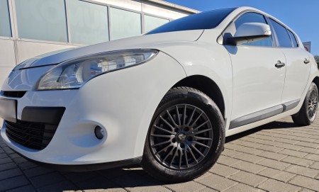 2009 r. – 1.5 dCi 86 KM – bardzo zadbany