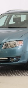 Audi A4 III (B7) , Klimatronic, Tempomat, Parktronic, Podgrzewane siedzienia,-3