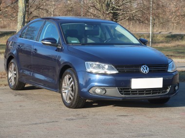 Volkswagen Jetta VI , Salon Polska, Serwis ASO, Skóra, Klimatronic, Tempomat,-1