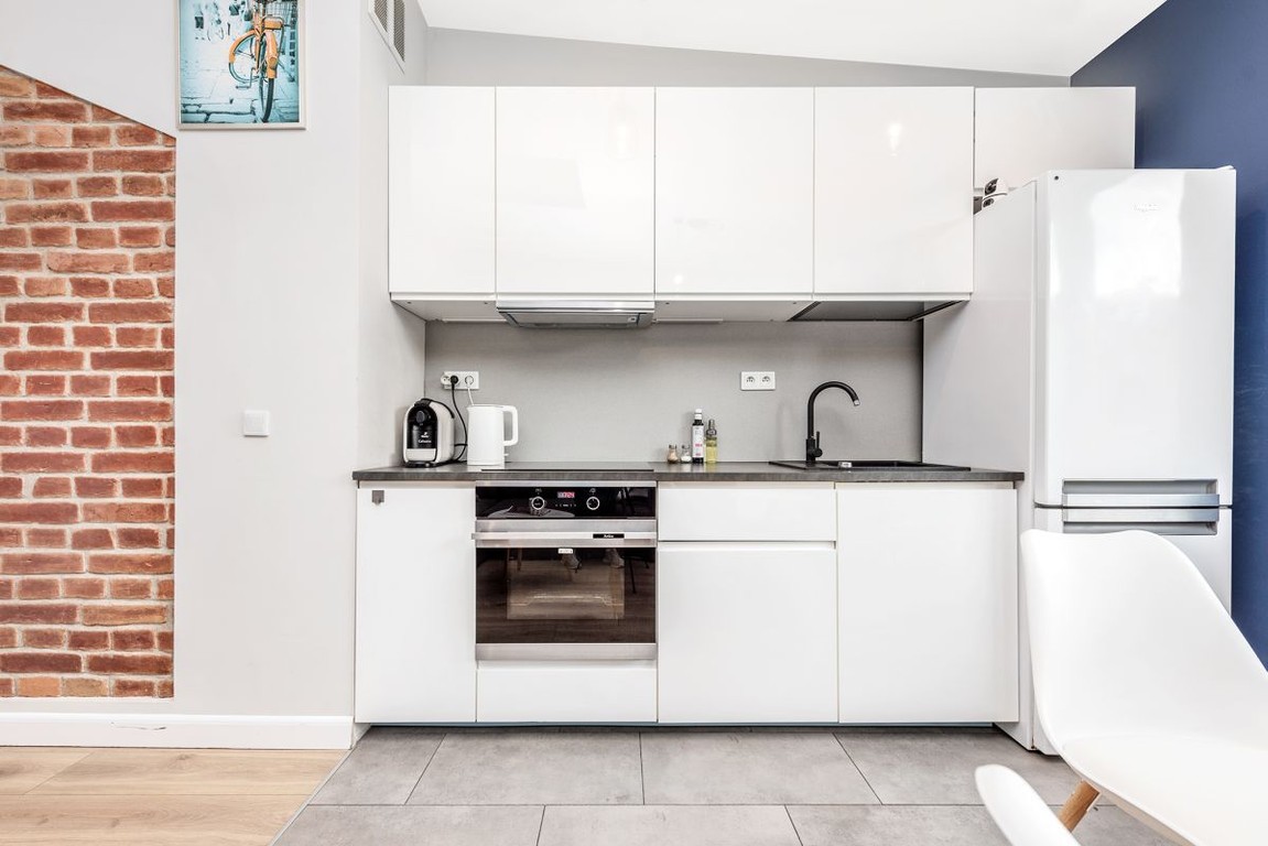 Na Starym Mieście: 36 m² w odnowionej kamienicy - Widok 5