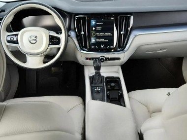 Volvo V60 II T5 Camera360 EL Fotele HarmaKardon Blis Radar Oryginalny Lakier-1