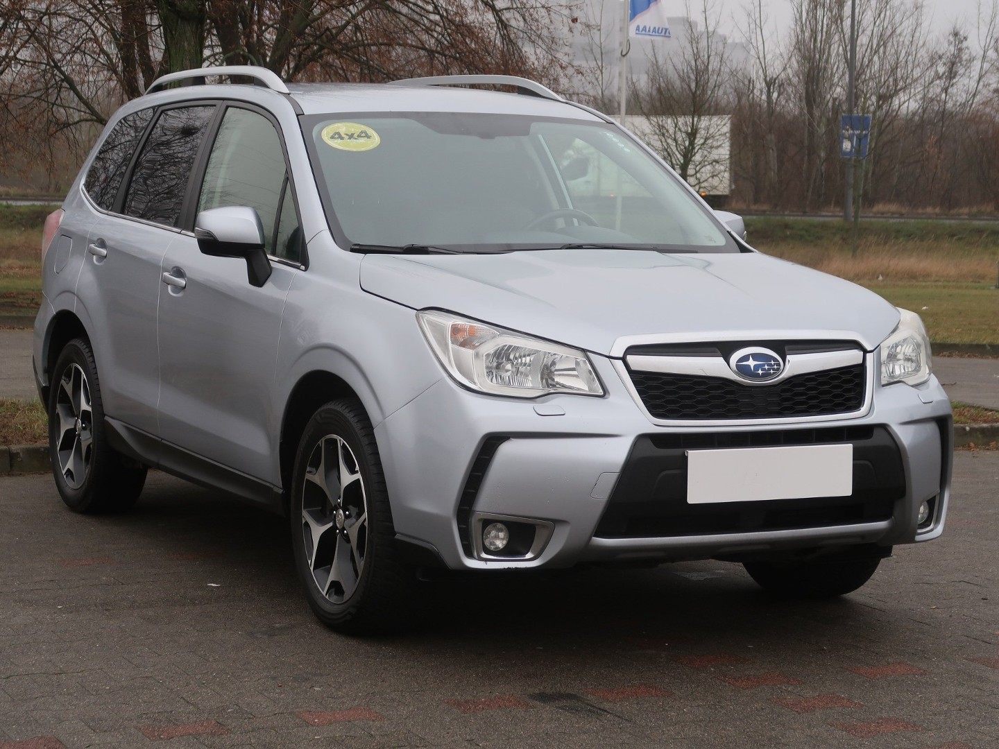 Subaru Forester IV , Automat, Skóra, Xenon, Klimatronic, Tempomat, Parktronic,