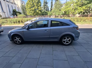 Mam na sprzedaż mój prywatny samochód Opel Astra GTC z 2005 r-1