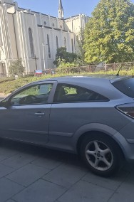 Mam na sprzedaż mój prywatny samochód Opel Astra GTC z 2005 r-2