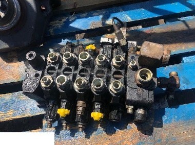Manitou - Rozdzielacz Hydrauliczny [CZĘŚCI]-1