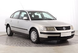 Volkswagen Passat B5 , Salon Polska, 1. Właściciel, GAZ, Klimatronic, El. szyby,