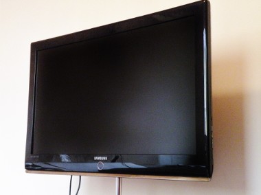 Telewizor - monitor 37' FullHD Samsung LE37M87BDX , USZKODZONY-1