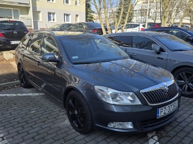 bogato wyposażona z fabryczną homologacją na hak holowniczy-1