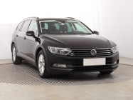 Volkswagen Passat B8 , Automat, Navi, Klimatronic, Tempomat, Parktronic,