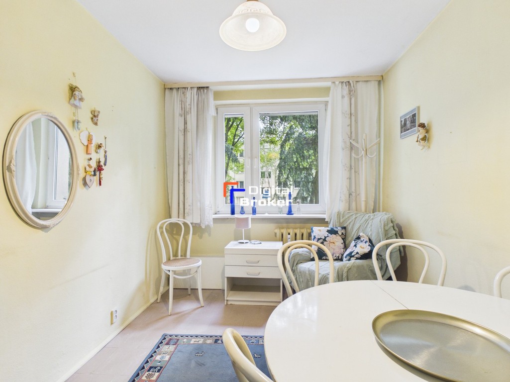 * 3/4 pokoje * 79 m² * balkon * piwnica * do remontu * - Widok 4