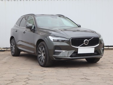 Volvo XC60 II , 197 KM, Automat, Skóra, Klimatronic, Tempomat, Parktronic,-1