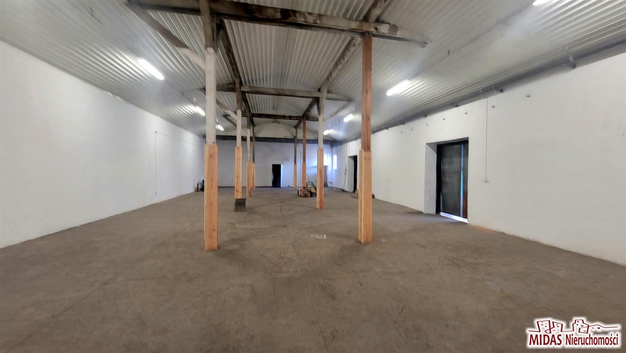 425 m² lokal handlowo-usługowy,hala w samym Centrum – pohled 2