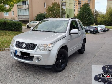 Suzuki Grand Vitara II-1