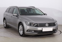 Volkswagen Passat B8 , Automat, Klimatronic, Tempomat, Parktronic