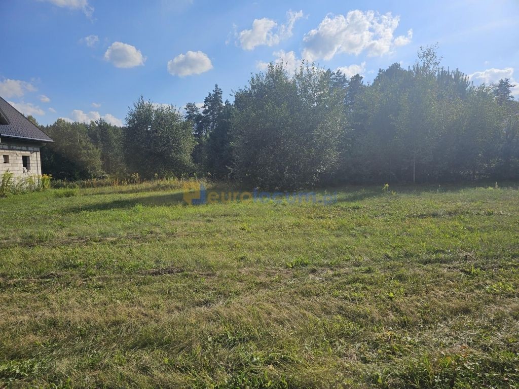 działka przy lesie – pohled 2