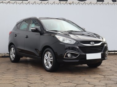 Hyundai ix35 , Klimatronic, Tempomat, Parktronic, Podgrzewane siedzienia-1