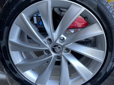 Alu felgi z oponami Pirelli Skoda Superb 18”-1