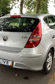 Hyundai i30 II Niezawodna i mocna benzyna/Klimatyzacja/Isofix/Alufelgi/Niski przebi-2