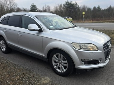 Audi Q7 I-1