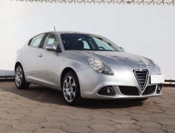 Alfa Romeo Giulietta , Klimatronic, Parktronic,ALU