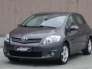 Toyota Auris I-1