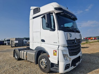 Mercedes-Benz actros-1