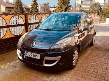 1.9 dCi 130 FAP Luxe 130KM 2009r-1