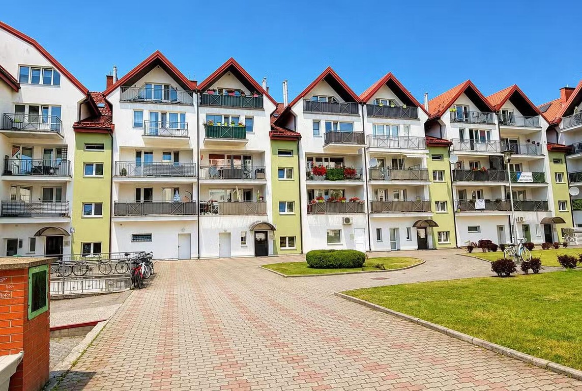 Kołobrzeg – dwupoziomowe mieszkanie 56 m² | 2 balkony | Os. Millennium