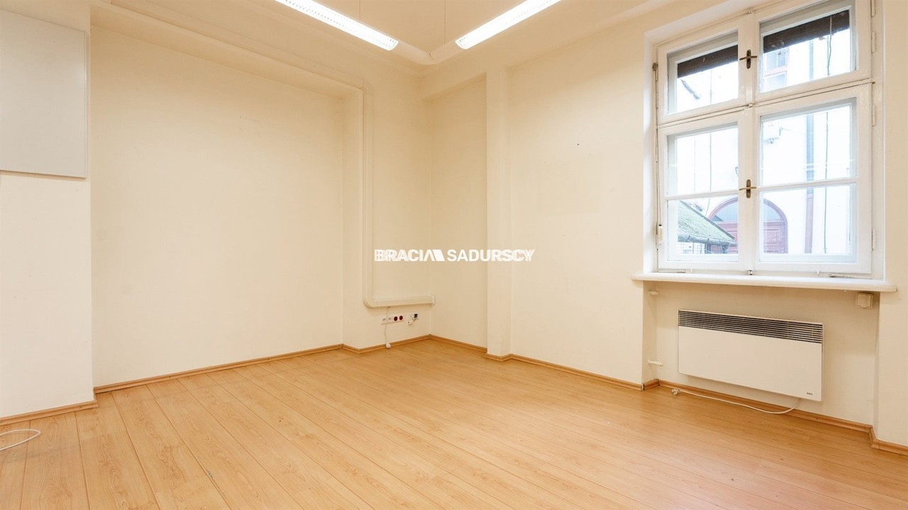 Lokal - ul. Floriańska - w oficynie kamienicy - Widok 5