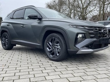 Hyundai Tucson III 1.6 T-GDi HEV Smart Black 2WD aut Tucson 1.6 T-GDi HEV Smart Black 2WD-1