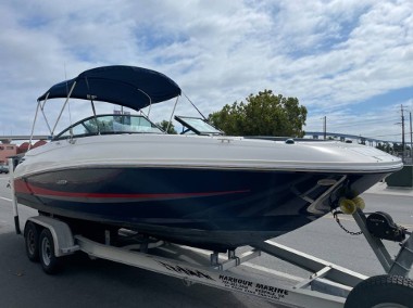 Sea Ray SDX 240 Sundeck-1