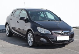 Opel Astra J , Klima, Tempomat, Parktronic, Podgrzewane siedzienia