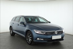 Volkswagen Passat B8 , Automat, Skóra, Navi, Klimatronic, Tempomat, Parktronic,