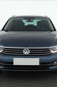 Volkswagen Passat B8 , Automat, Skóra, Navi, Klimatronic, Tempomat, Parktronic,-2