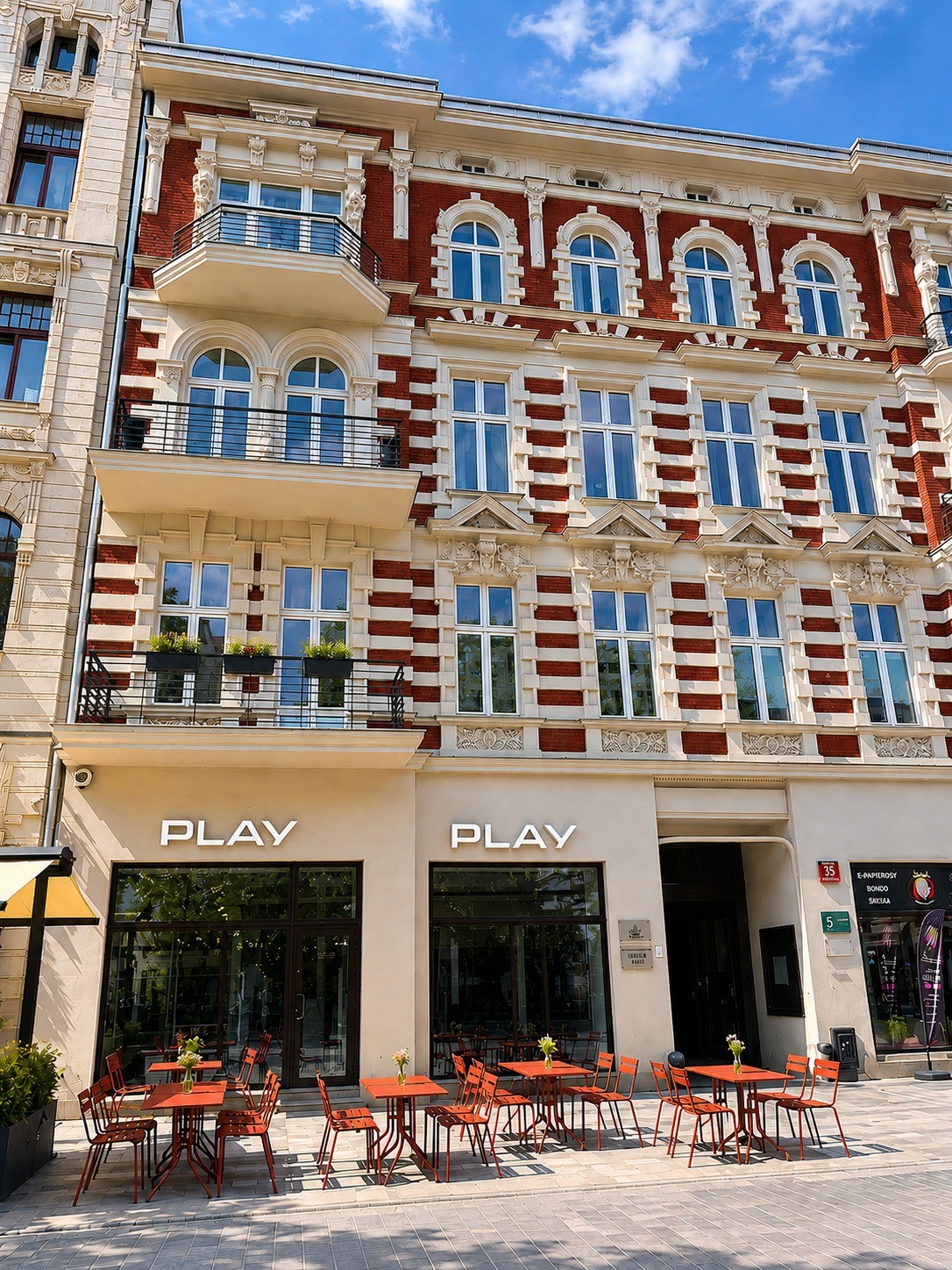 PRESTIŻOWY LOKAL HANDLOWO-USŁUGOWY | 135 m² | PIOTRKOWSKA 35 | PARTER | DUŻE WITRYNY | FRONT - Widok 2