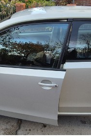 4 drzwi, mały przebieg, garażowany, bardzo dobry stan-2