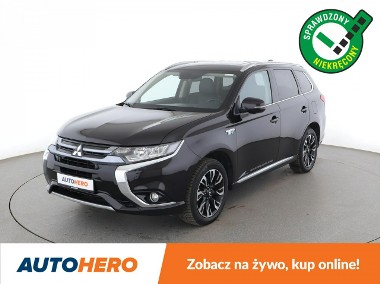 Mitsubishi Outlander III Hybryda Plug-In 4WD Kamera cofania Podgrzewane fotele Navi Podgrzewa-1